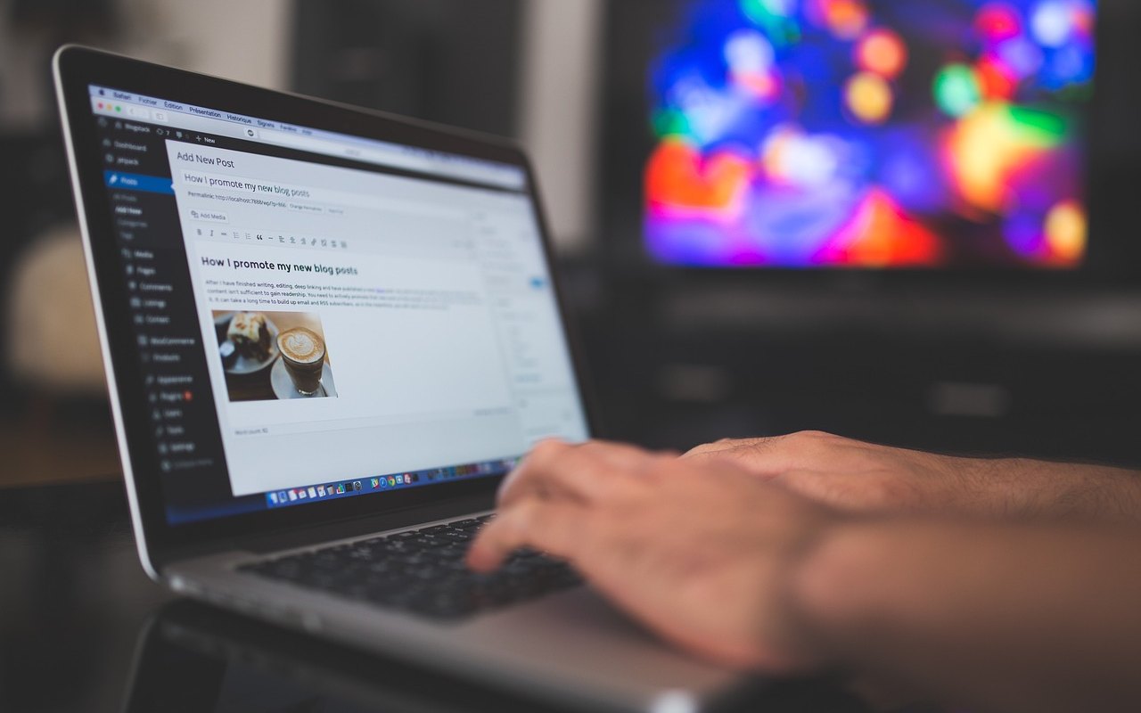 Kako pokrenuti uspešan blog i privući čitaoce?